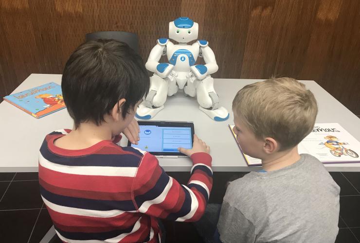 Der Nao-Roboter als Lesepate für Grundschulkinder
